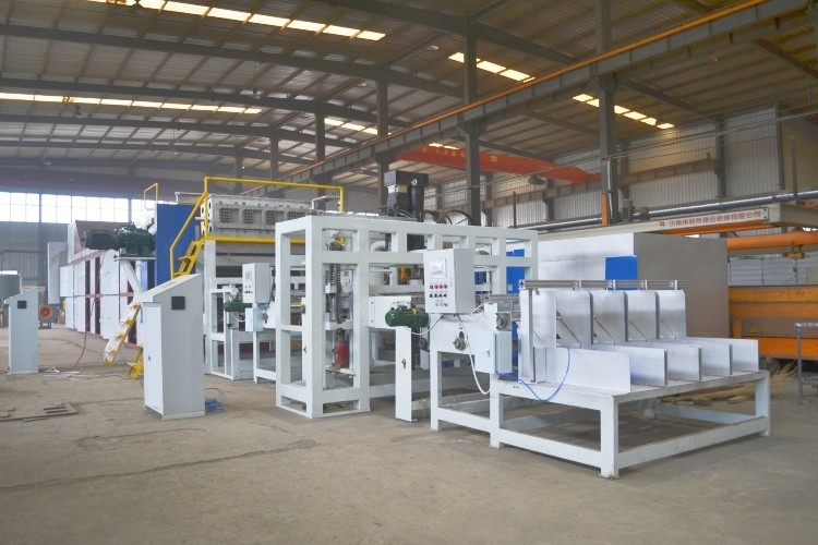 Automatische Rotations-Eierkarton-Produktionslinie Ei-Tray-Machmaschine mit Gusseisen- und Stahlstruktur