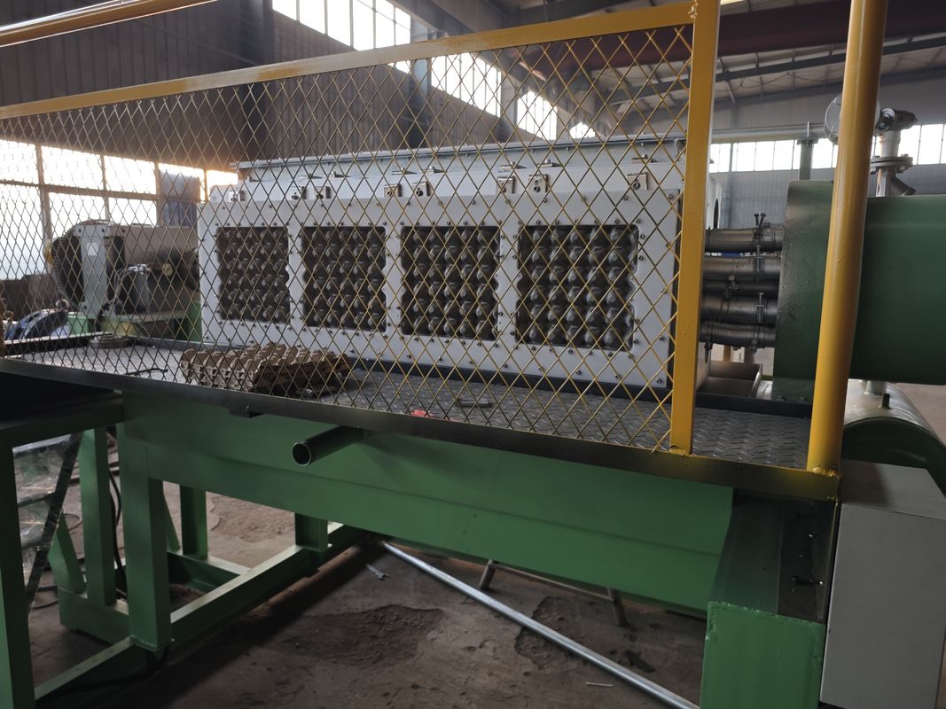 2500 Stück/h 4*4 Formen Rotations-Papiereiertray-Maschine SPS-Steuerung und Kunststoffformmaterial für die Eiertray-Formproduktion