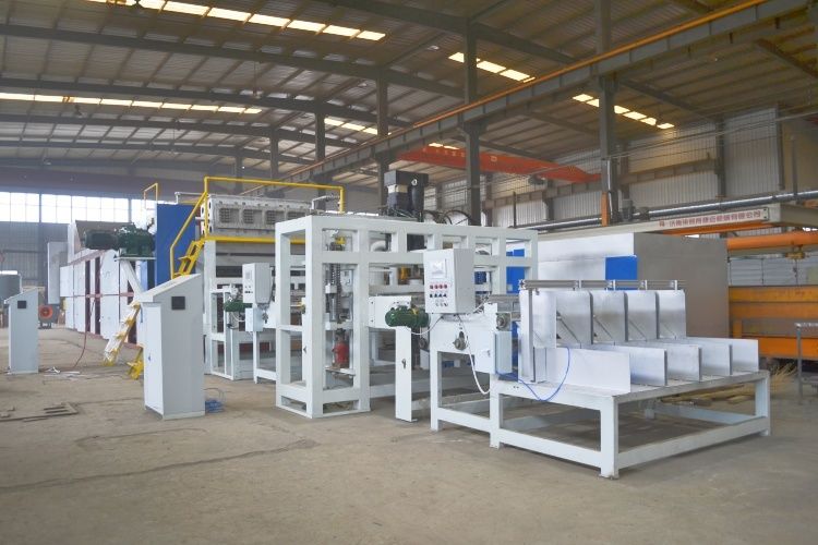 PLC-gesteuerte Maschine zum Herstellen von Eierfachmaschinen 5000-6000 Stück pro Stunde