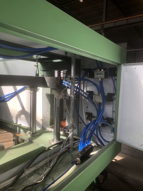 Eierablage-Maschine der hohen Kapazität 1500pcs pro Stunde halbautomatisch und automatisch für Altpapiermaterial