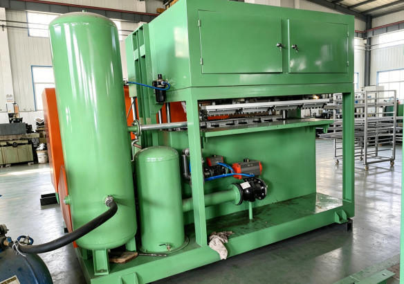 PLC-gesteuerte 1300-1500 Stück pro Stunde Eierfachmaschine Eierkartonmaschine zum Herstellen von Eierfachmaschinen Eierkartons Schuhfachmaschinen Kinderfachfachmaschinen für kleine Unternehmen Idee Aluminium Formen