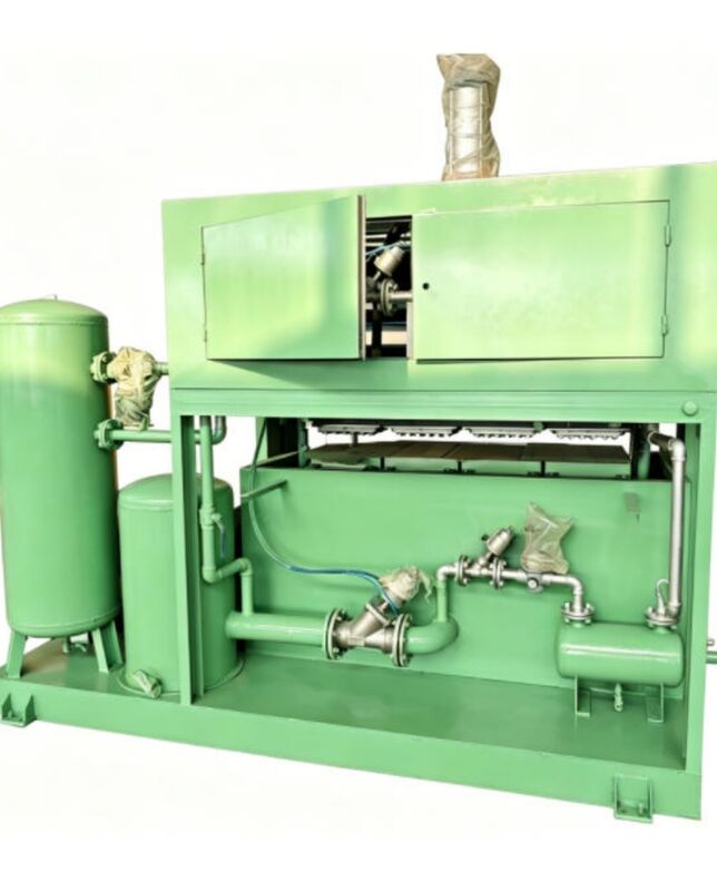 Kleine 1300-1500 Stück pro Stunde Eierfachmaschine Eierkartonmaschine zum Herstellen von Eierfachmaschinen Eierkartons Schuhfachmaschinen Kinderfachfachmaschinen Aluminiumformen PLC-gesteuert