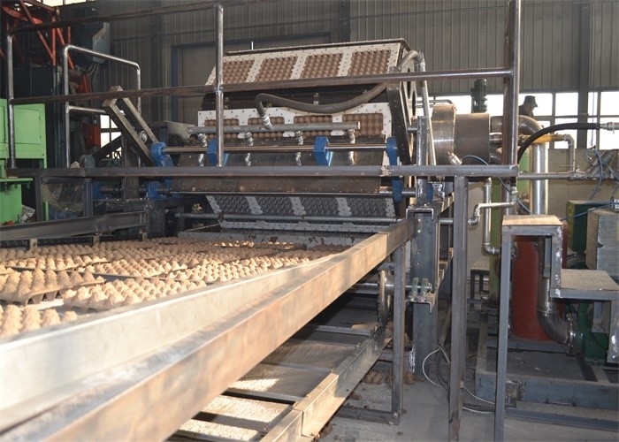 2-3 Personen ärgern Tray Production Line Capacity 700pcs/h--Ei Tray Making Machine des Papier-6000pcs/h