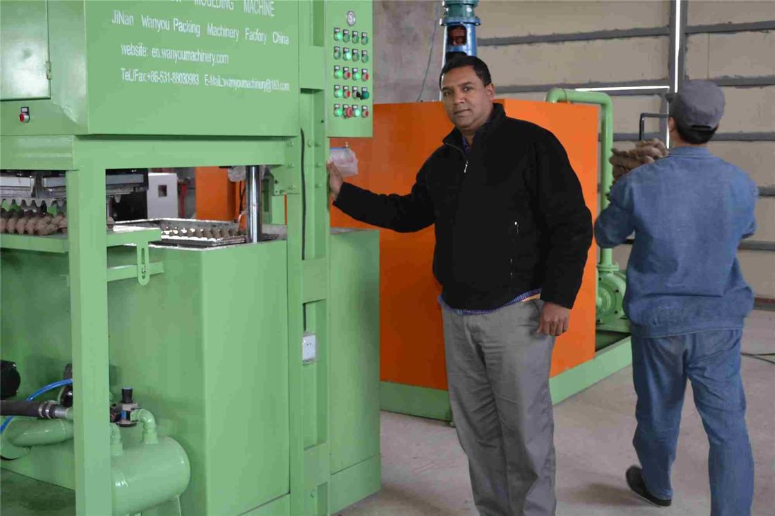 Professionelle Recycling-Papiermasse-Eierbehälter-Formmaschine Eierbehälter-Produktionslinie SPS-gesteuert