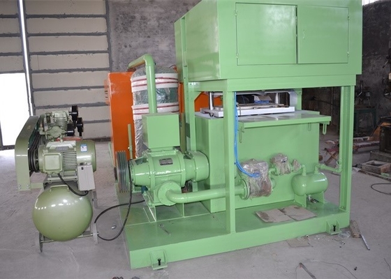 Automatische Ei-Tray Making Paper Pulp Molding-Verpackung- der Eierbehälter-Fertigungsstraße mit Stall des Ertrag-700pcs/h laufend